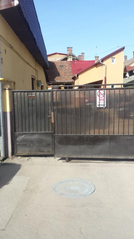 Csikos Apartment كلوج-نابوكا المظهر الخارجي الصورة